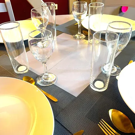 Apartment La Domus Lemaitre 1, Plain-pied, Wifi , Tv, Parking, Jardin